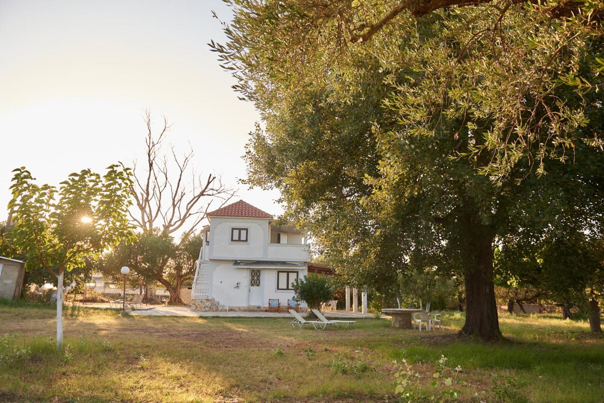Rania / Zante Drosia